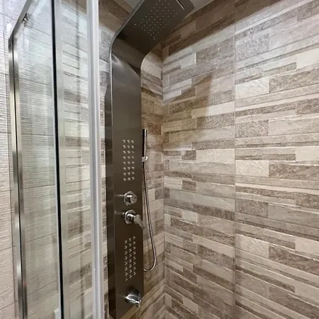 Akrotiri Luxury Aparthotel